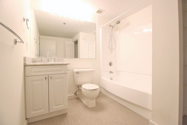 Building Photo - 15 N Beacon St