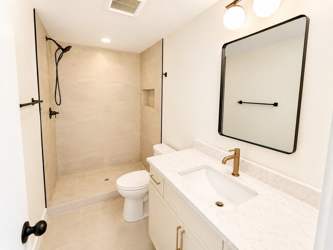 Building Photo - 3136 North Ridgeway-G