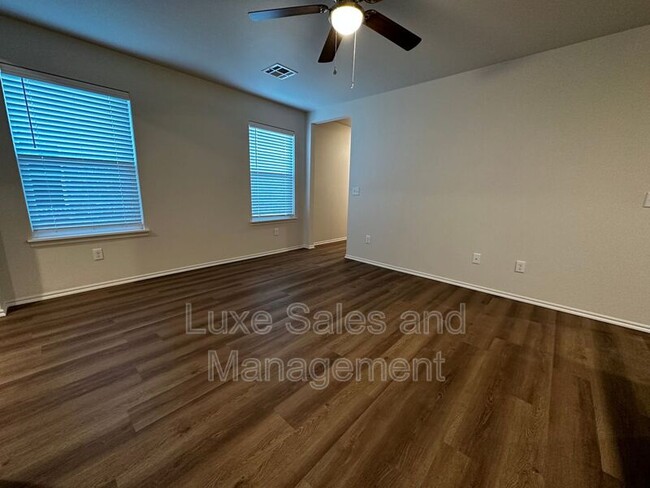 Building Photo - 10817 NW 119th Place