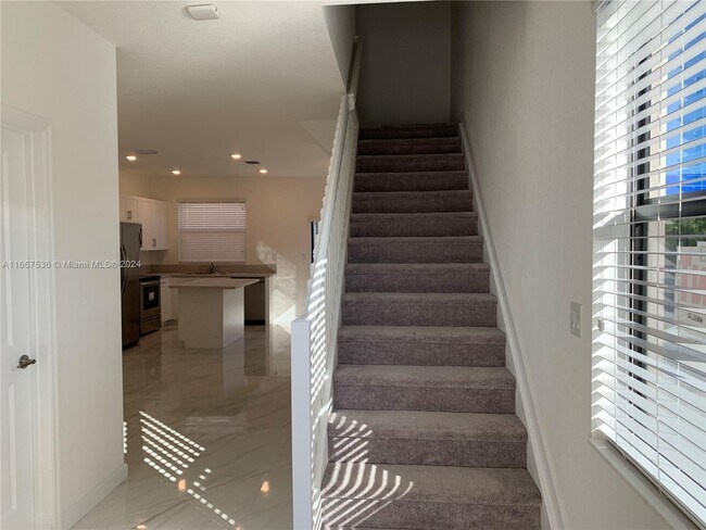 Foto del edificio - 21411 NE 2nd Pl