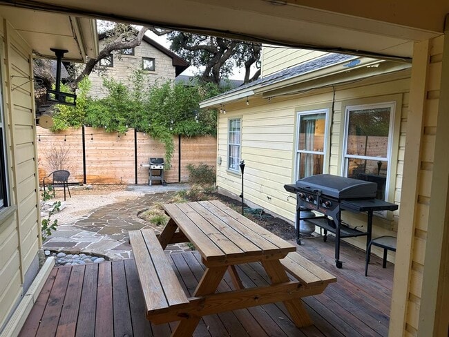 Foto del edificio - 311 Le Grande Ave