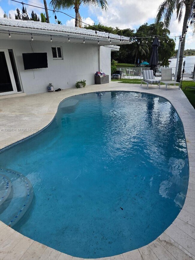 Foto del edificio - 8220 SW 48th St