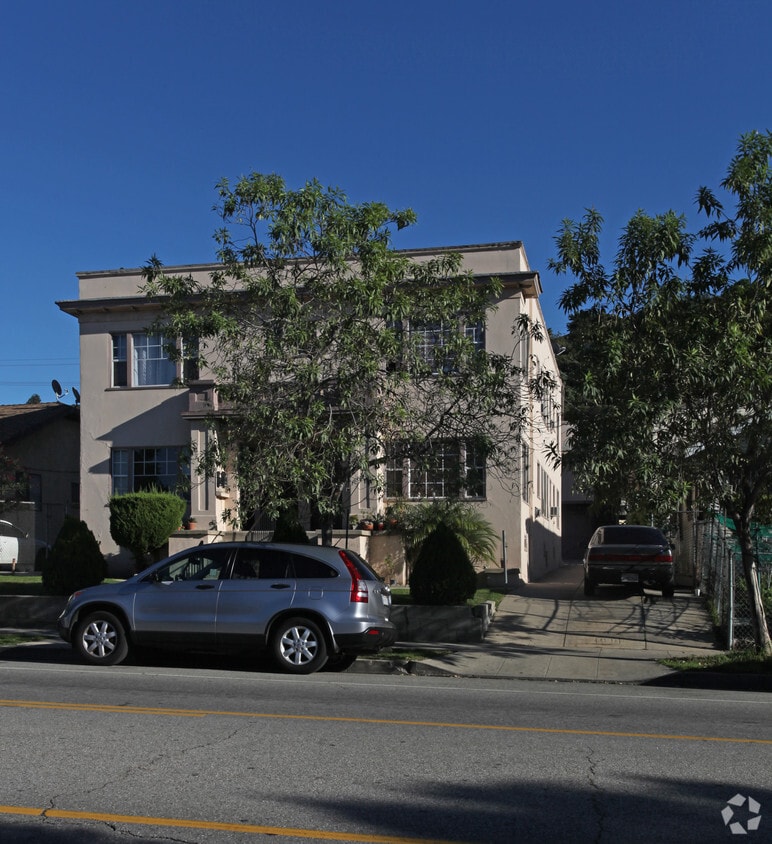 Building Photo - 4110-4114 Griffin Ave