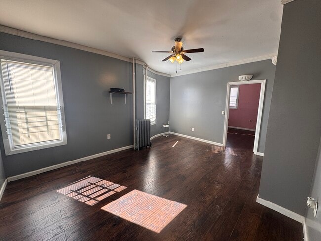 Building Photo - 115 Mead St