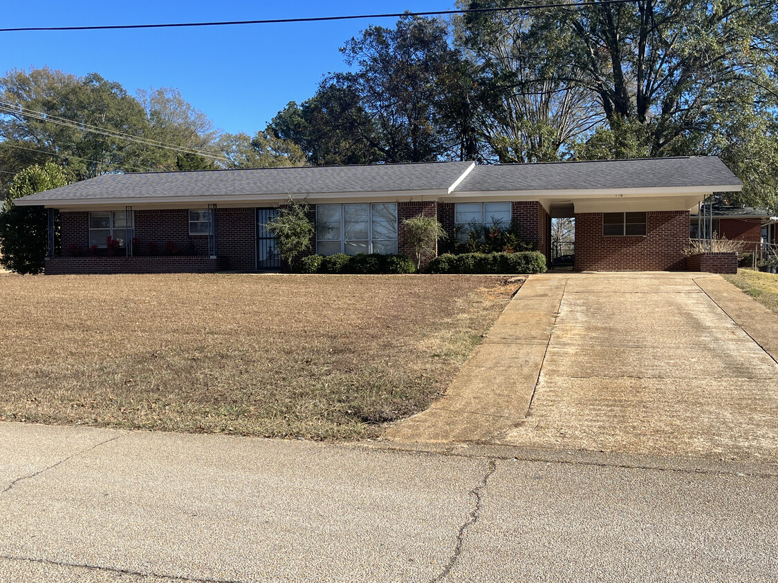 Stately home in great neighborhood - 116 Union Ave