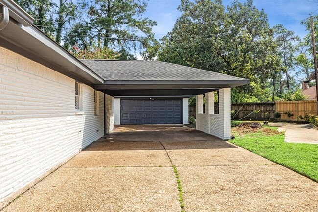 Building Photo - 4903 Candleglow Dr