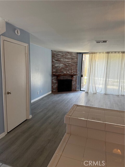 Foto del edificio - 12750 Centralia St