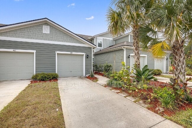 Building Photo - 425 Servia Dr