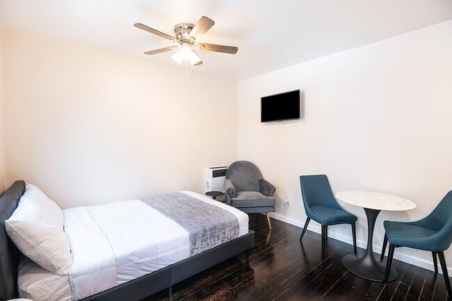 Foto del interior - THE NORM @ 750 Normandie Ave