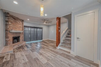 Building Photo - 7700 Creekbend Dr