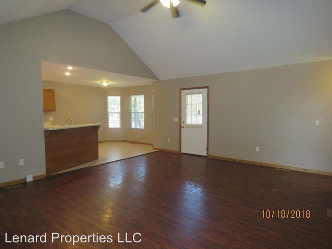 Building Photo - 3 br, 2 bath House - 3245 W Lombard St