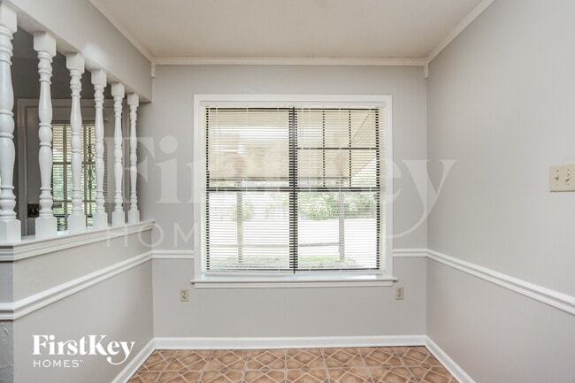 Foto del edificio - 4834 Walden Glen St