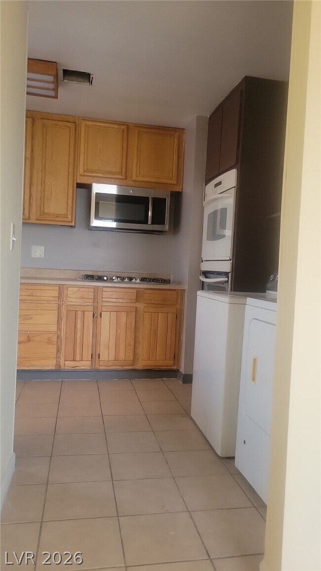 Foto del edificio - 4617 Stacey Ave
