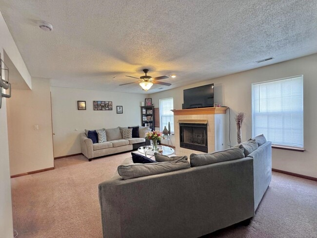 Building Photo - 3601 Berkshire