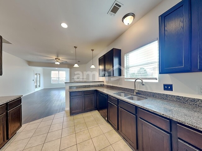 Building Photo - 4123 Oakstone Dr