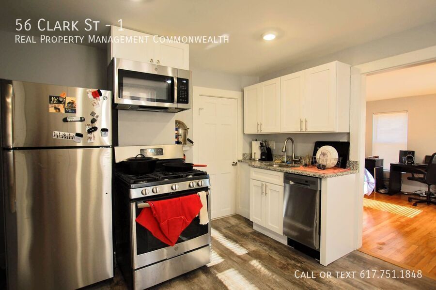 Primary Photo - 56 Clark St