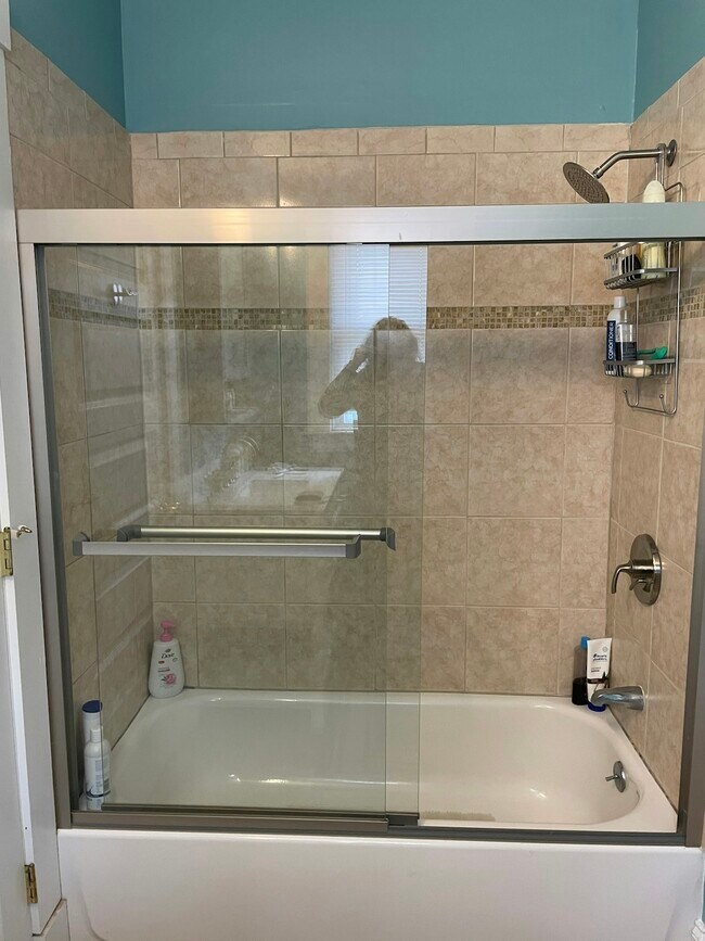 Building Photo - 866 South St