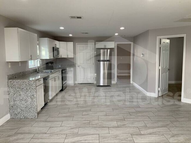 Foto del edificio - Beautifully Remodeled Casa Grande Home — Move-In Ready!