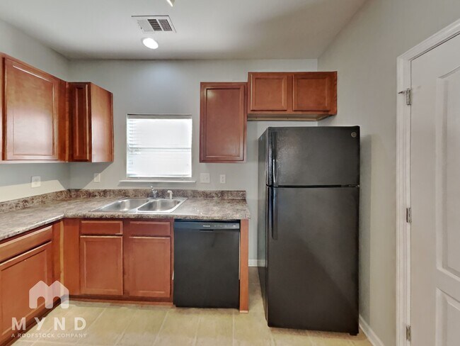 Foto del edificio - 4627 Rosser Loop Dr