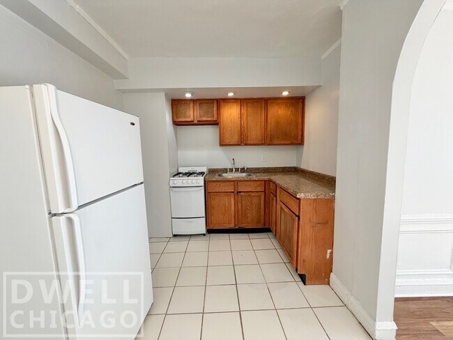 Foto del edificio - 2341 N Commonwealth Ave