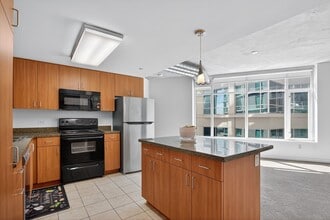 Building Photo - 1080 Park Blvd