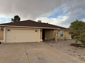 Building Photo - 1336 Challenger Ave