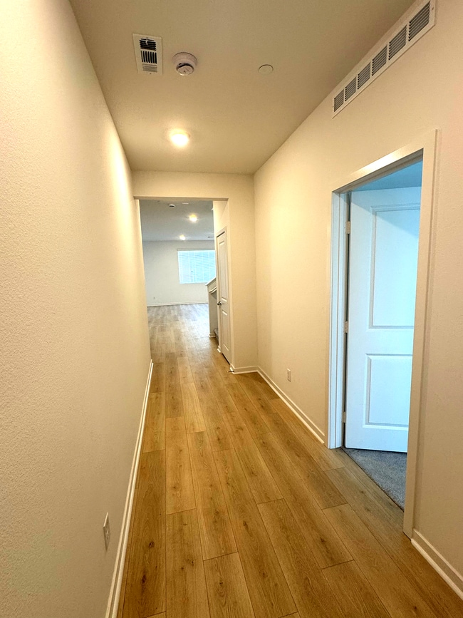 Enterance Hall - 2288 Panama Dr