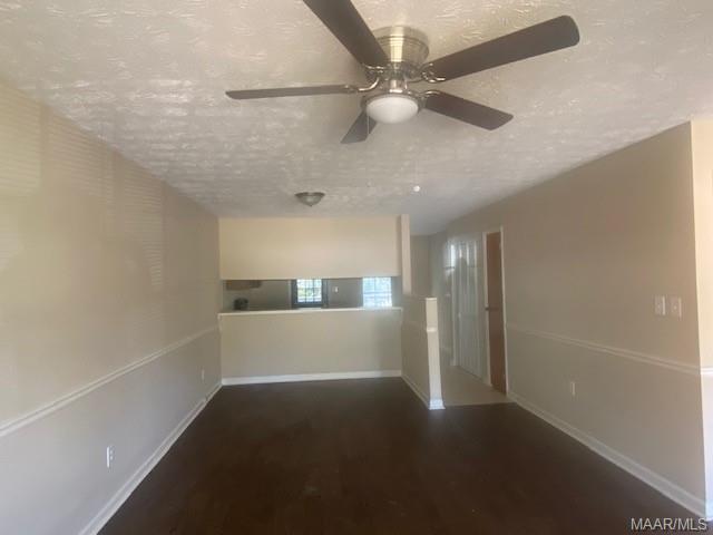 Building Photo - 33 Crestwood Ct