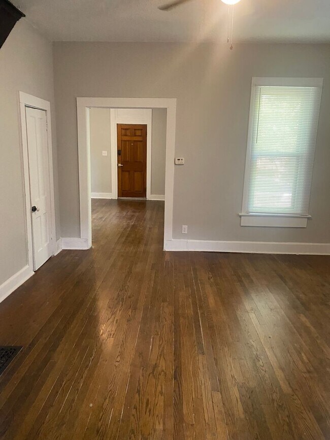 Foto del edificio - 625-627 S 10th Street