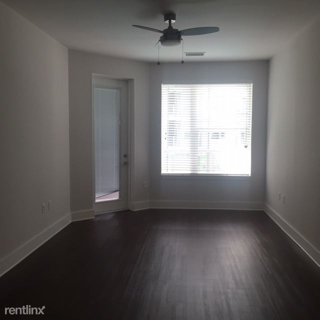 Foto del edificio - 1 br, 1 bath  - 486 N Orange Ave 1B