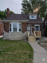 Building Photo - 5218 Bedford St
