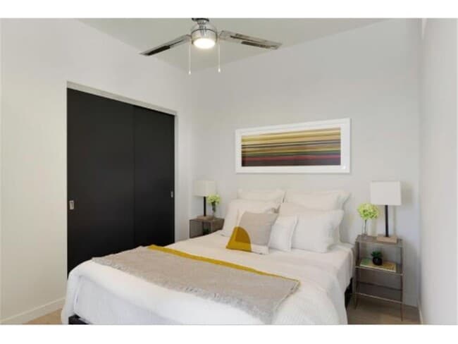 Building Photo - 4555 Minnehaha Ave