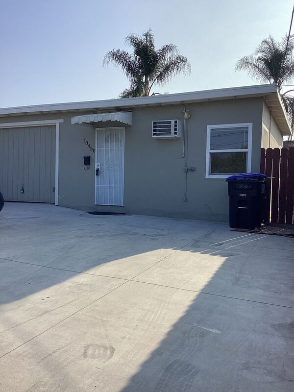 Primary Photo - 10450 Ceres Ave