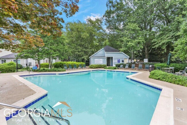 Foto del edificio - 114 Hampshire Ct