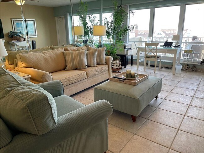 Building Photo - 1621 Gulf Blvd