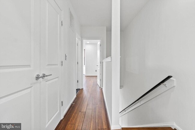 Foto del edificio - 931 Westminster St NW