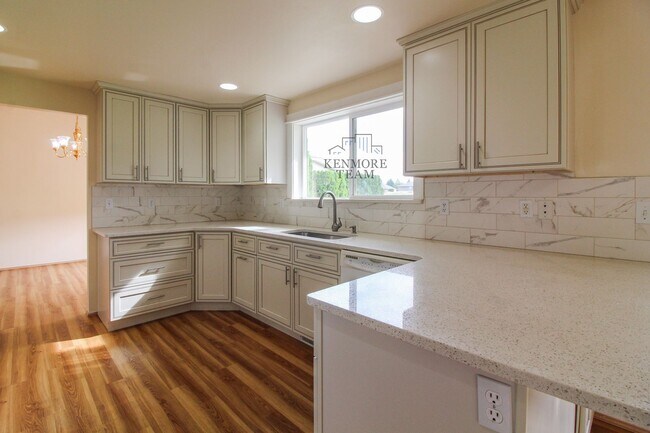 Building Photo - 2873 Troon Ct
