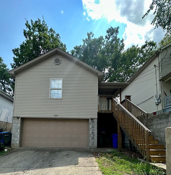 132 Colfax St