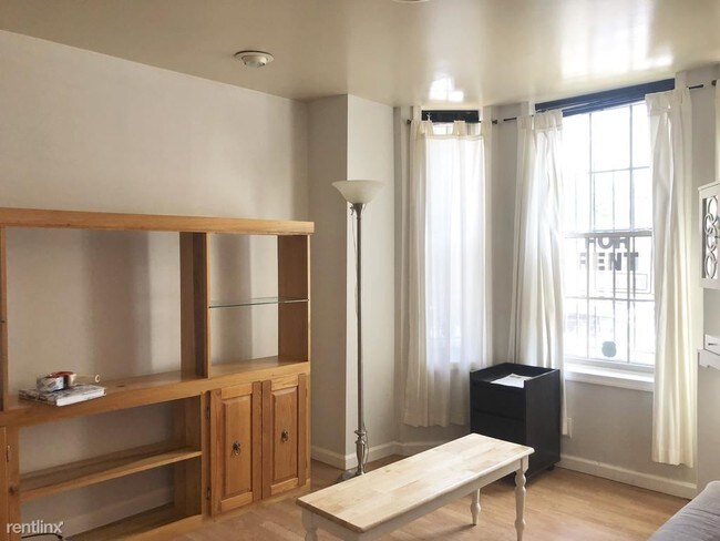 Foto del edificio - 814 11th St NE