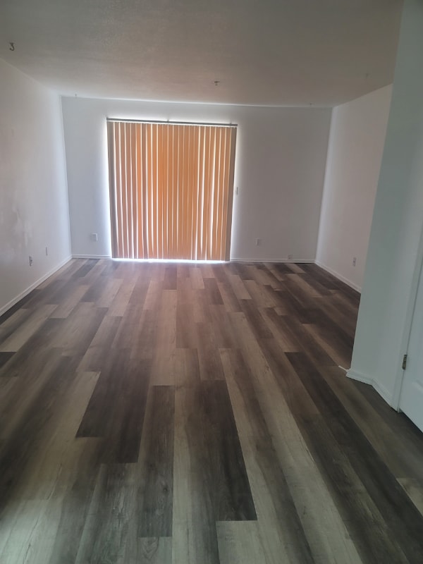 Building Photo - 3550 Bay Sands Dr