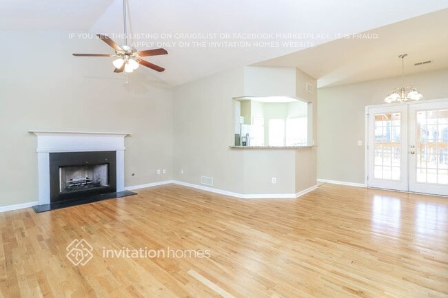 Building Photo - 2649 Lake Park Bend