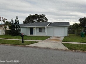 Building Photo - 2449 Mercury Dr