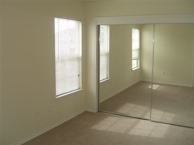 Building Photo - 11857 Clover Field Ln