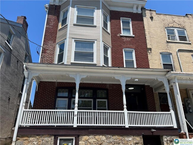 Building Photo - 28 W North St