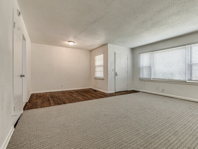 Photo - Home for rent close to Tinker AFB and I-240