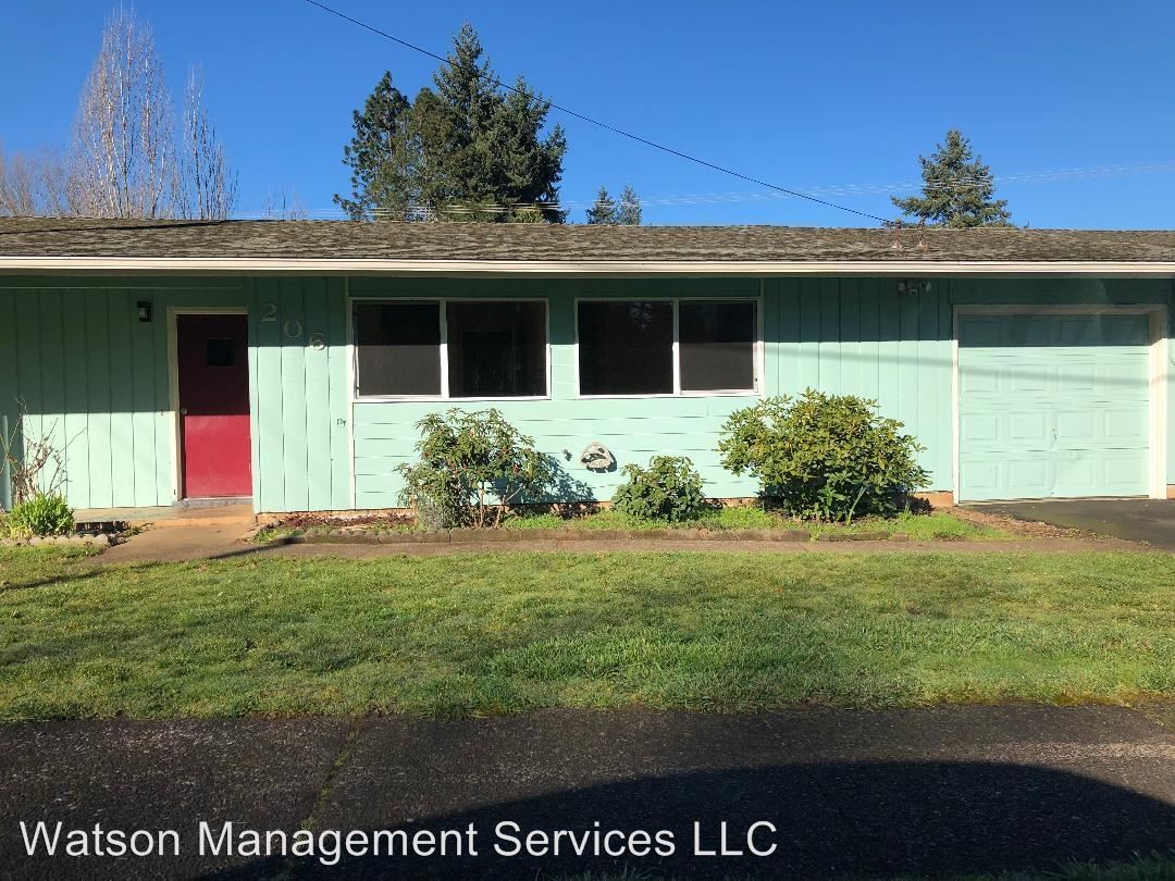 Primary Photo - 206 Cedar Ln