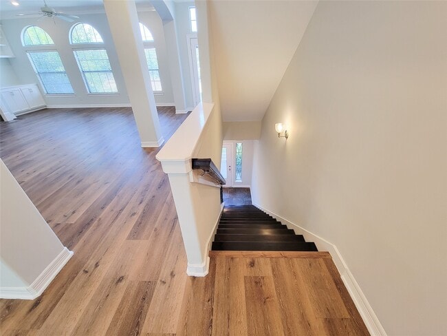 Foto del edificio - 2416 La Branch St