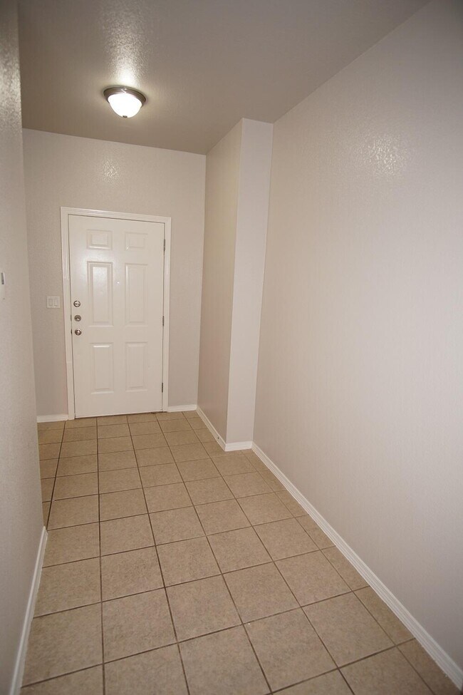 Foto del edificio - 7160 Mesquite Tree Ln