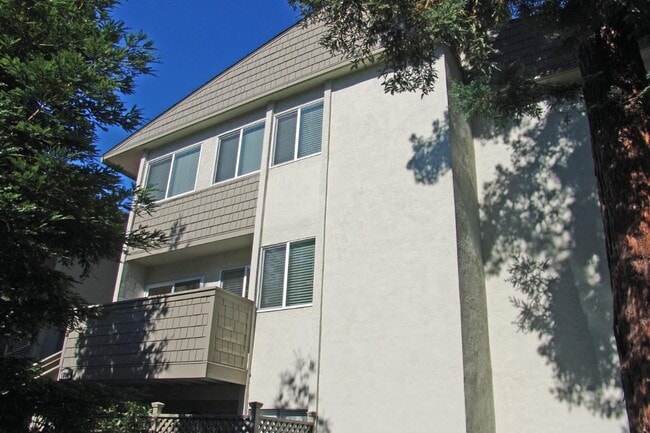 Building Exterior - 1800 Cole Ave