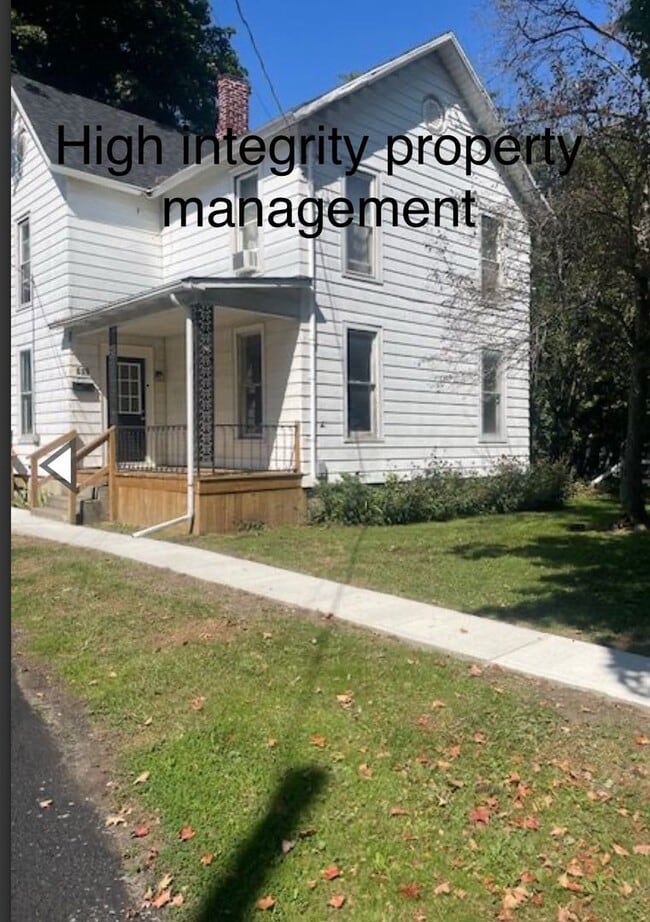 Building Photo - 212 Crete Ave
